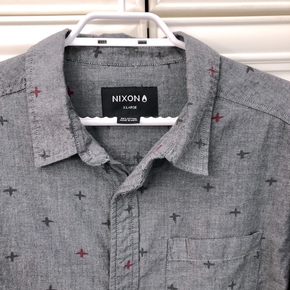 🥳HOST PICK🥳 Nixon men’s button shirt - Picture 2 of 10
